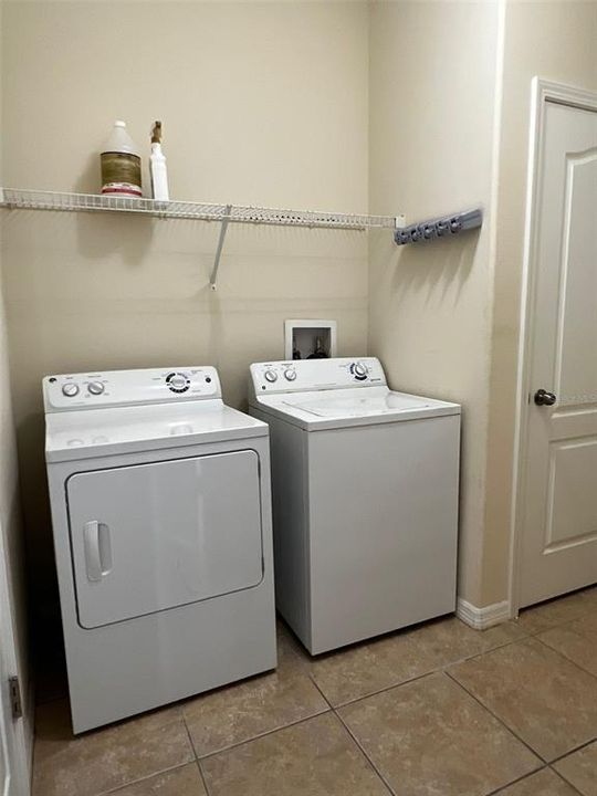 出租: $2,500 (3 贝兹, 2 浴室, 1670 平方英尺)