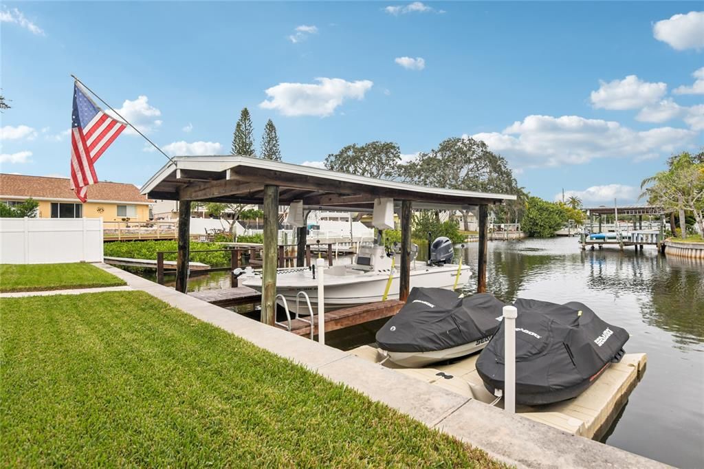 En Venta: $649,000 (4 camas, 3 baños, 2080 Pies cuadrados)