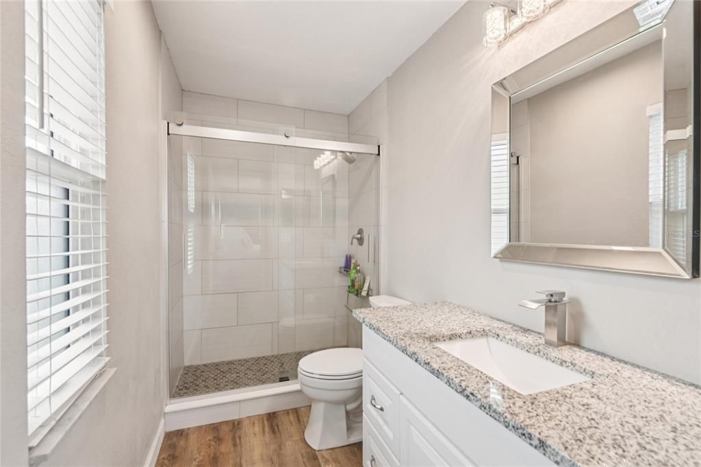 En Venta: $649,000 (4 camas, 3 baños, 2080 Pies cuadrados)