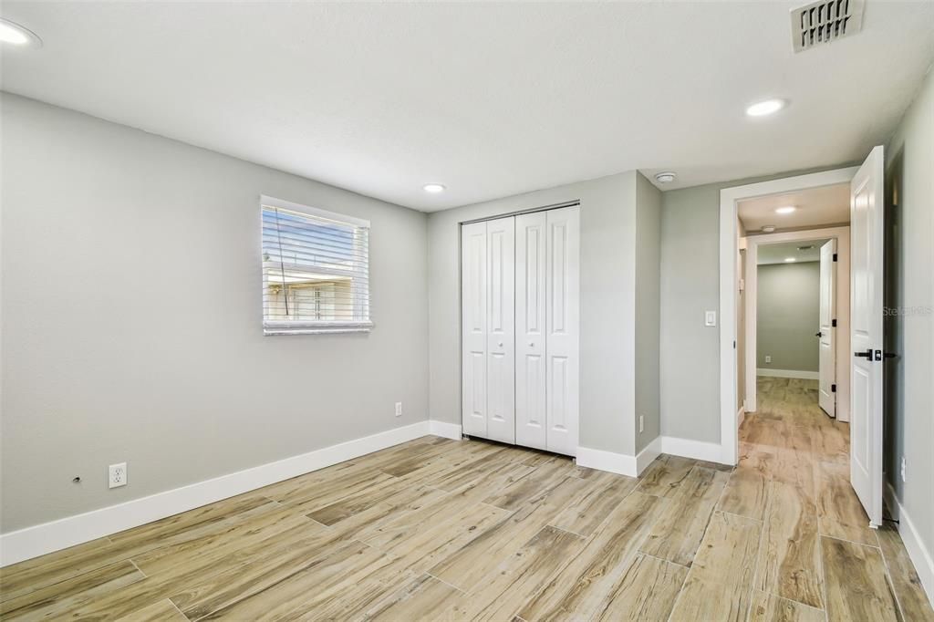 出租: $2,295 (3 贝兹, 2 浴室, 1704 平方英尺)