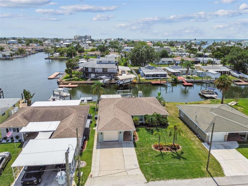 出租: $2,295 (3 贝兹, 2 浴室, 1704 平方英尺)