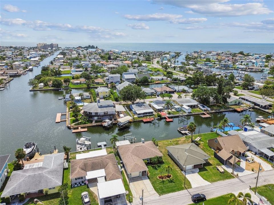 出租: $2,295 (3 贝兹, 2 浴室, 1704 平方英尺)