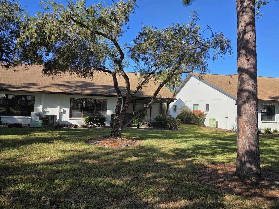 待售: $229,000 (2 贝兹, 2 浴室, 1177 平方英尺)