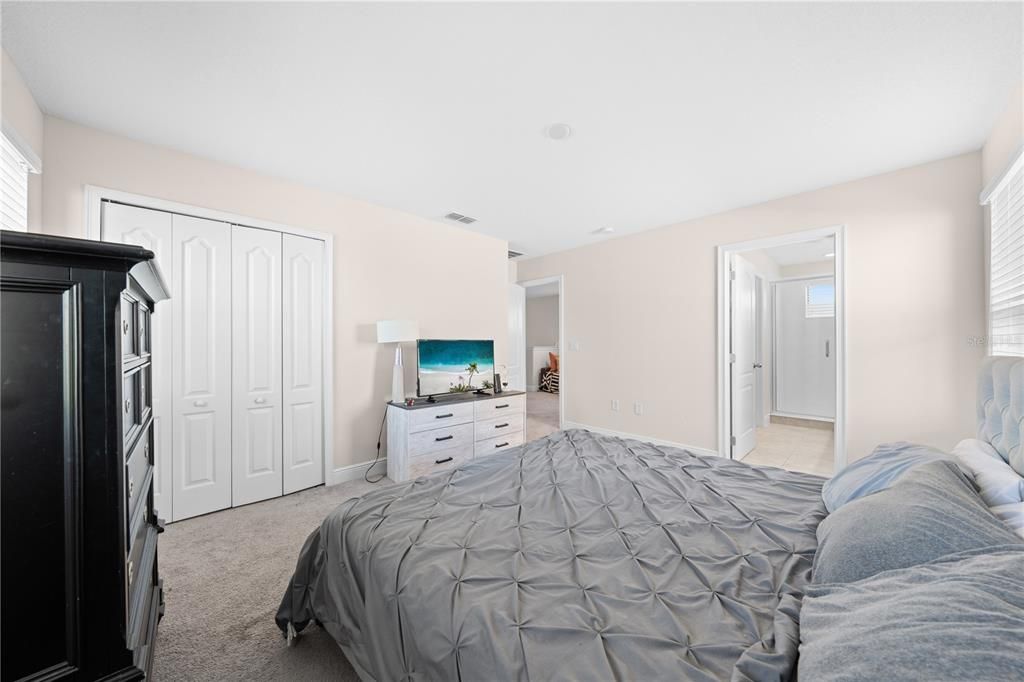 For Sale: $440,000 (4 beds, 4 baths, 2537 Square Feet)