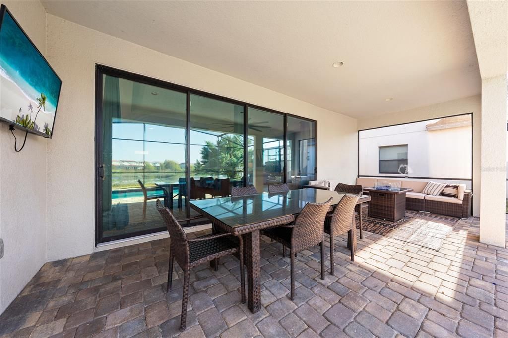 For Sale: $440,000 (4 beds, 4 baths, 2537 Square Feet)