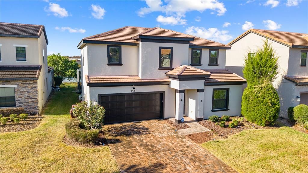 For Sale: $440,000 (4 beds, 4 baths, 2537 Square Feet)