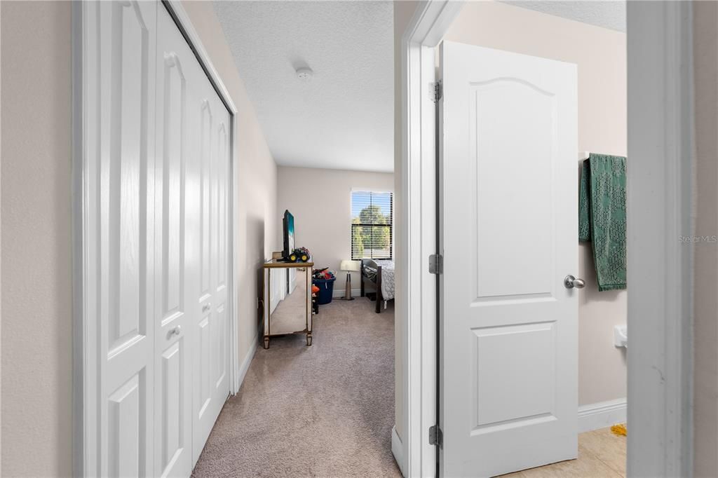 For Sale: $440,000 (4 beds, 4 baths, 2537 Square Feet)