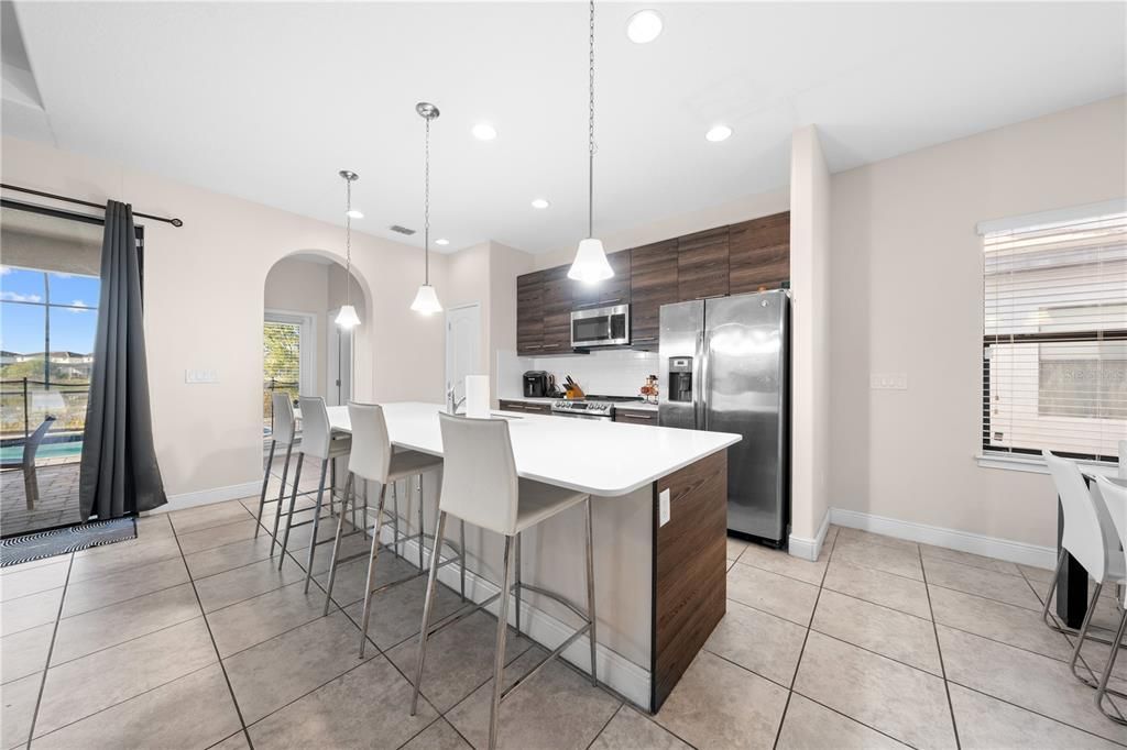 For Sale: $440,000 (4 beds, 4 baths, 2537 Square Feet)