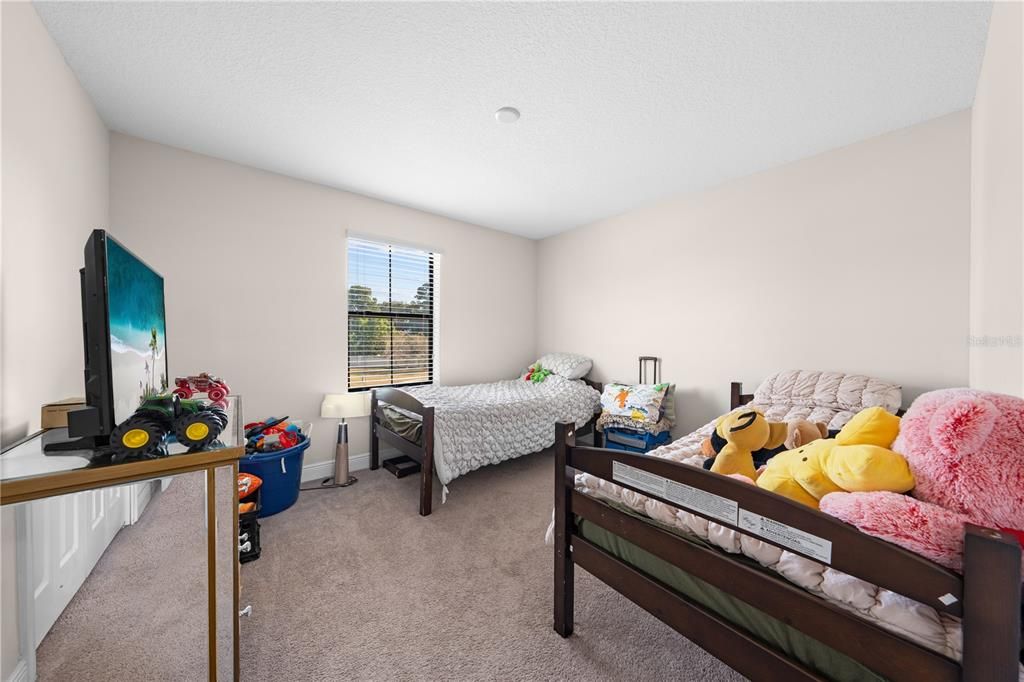 For Sale: $440,000 (4 beds, 4 baths, 2537 Square Feet)