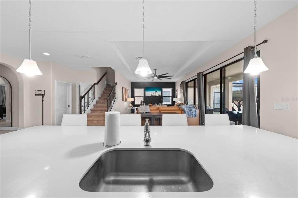 For Sale: $440,000 (4 beds, 4 baths, 2537 Square Feet)