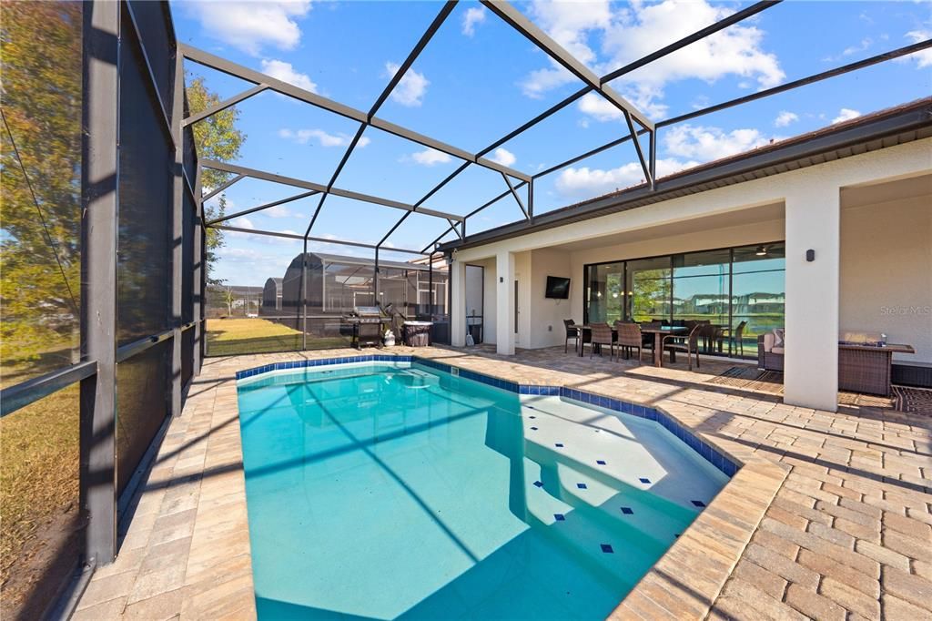 For Sale: $440,000 (4 beds, 4 baths, 2537 Square Feet)