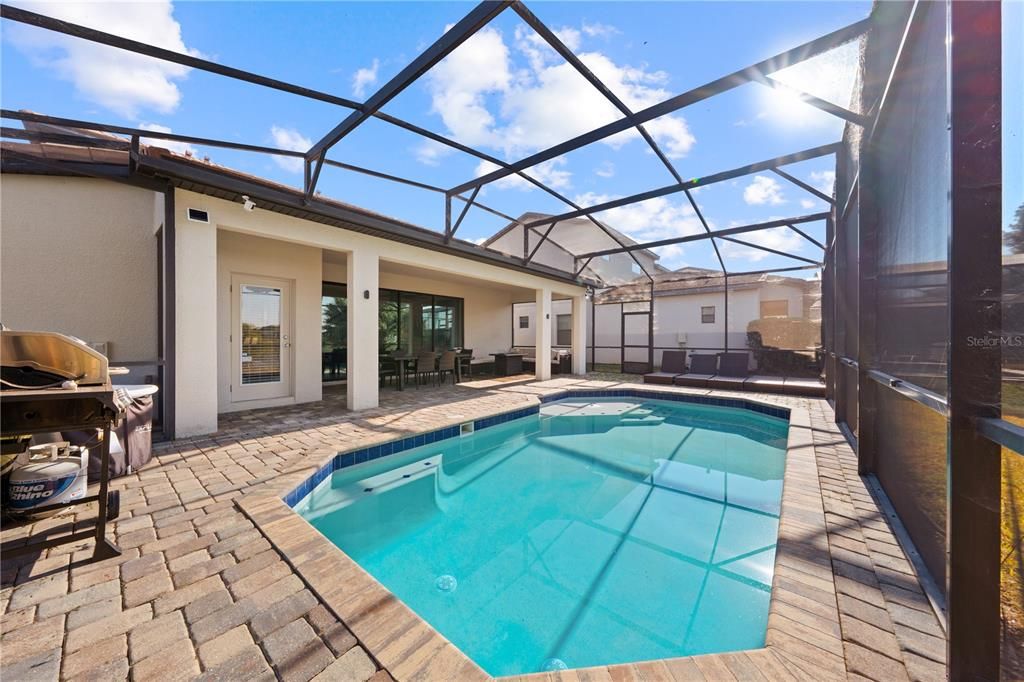 For Sale: $440,000 (4 beds, 4 baths, 2537 Square Feet)