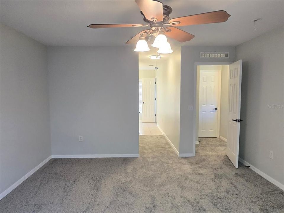 待售: $474,900 (4 贝兹, 2 浴室, 2392 平方英尺)