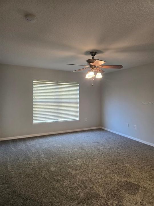 待售: $474,900 (4 贝兹, 2 浴室, 2392 平方英尺)