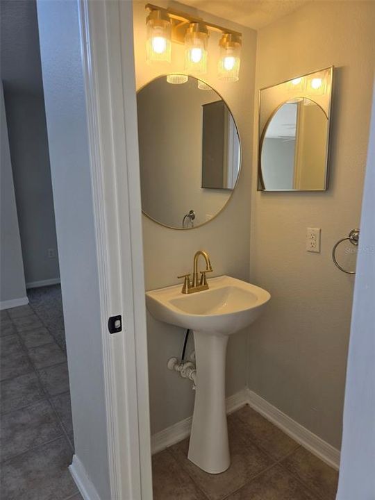 待售: $474,900 (4 贝兹, 2 浴室, 2392 平方英尺)