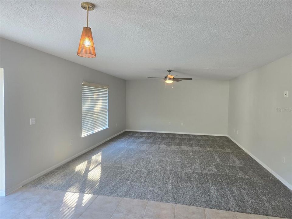 待售: $474,900 (4 贝兹, 2 浴室, 2392 平方英尺)