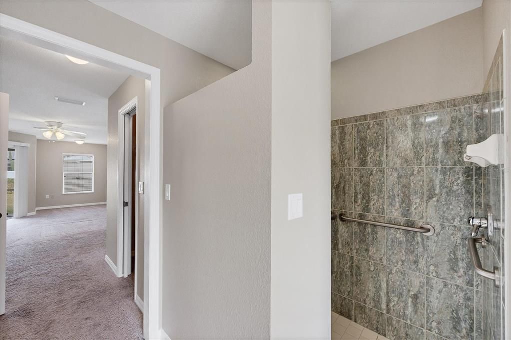 待售: $279,000 (3 贝兹, 2 浴室, 1706 平方英尺)