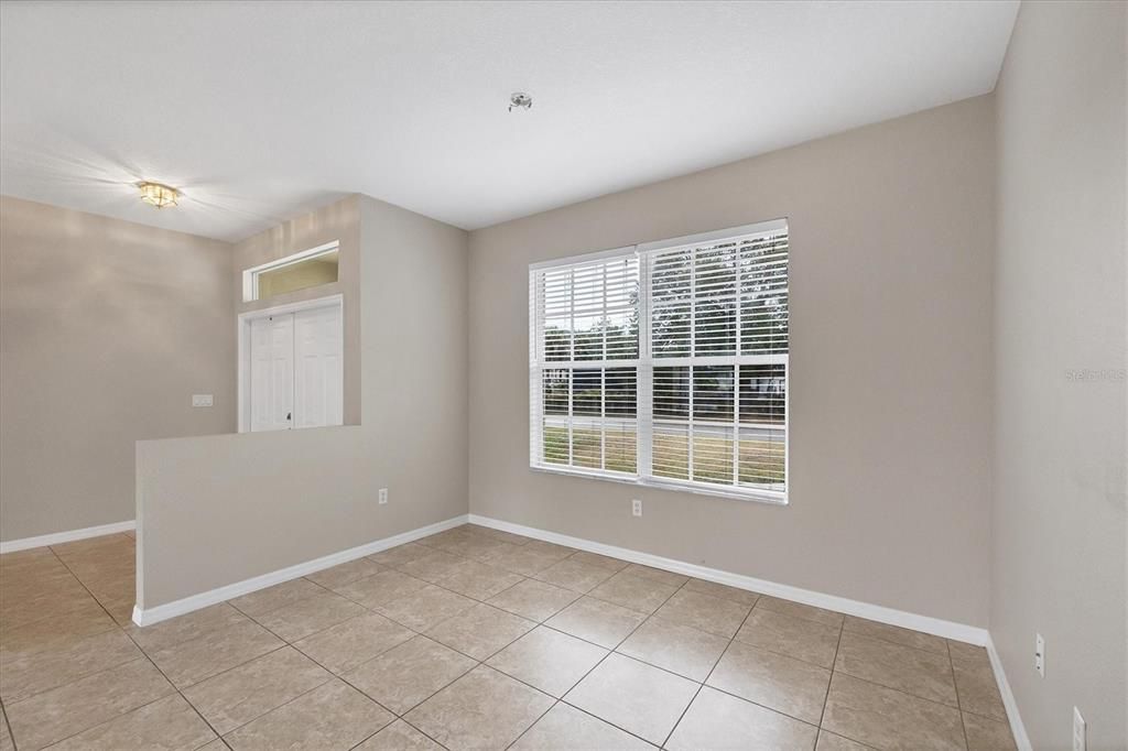 待售: $279,000 (3 贝兹, 2 浴室, 1706 平方英尺)