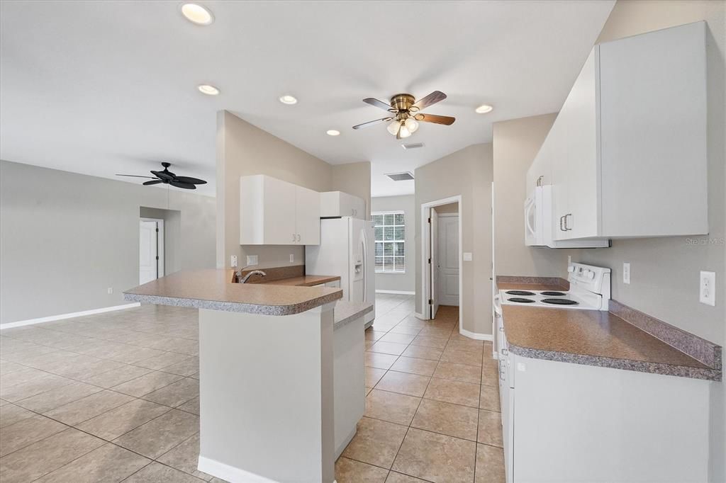 待售: $279,000 (3 贝兹, 2 浴室, 1706 平方英尺)