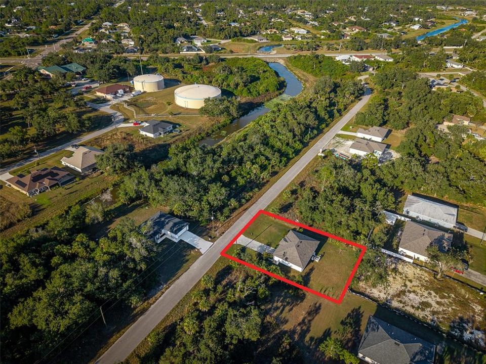 For Sale: $319,900 (3 beds, 2 baths, 1274 Square Feet)