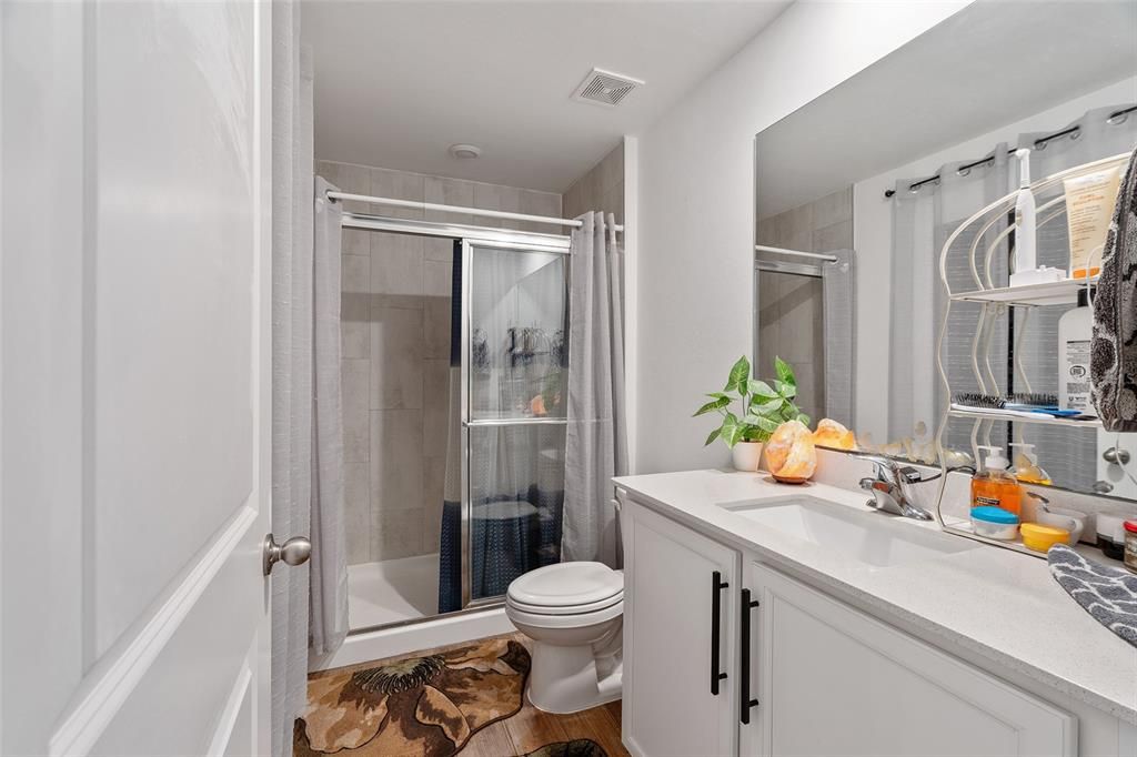 For Sale: $319,900 (3 beds, 2 baths, 1274 Square Feet)