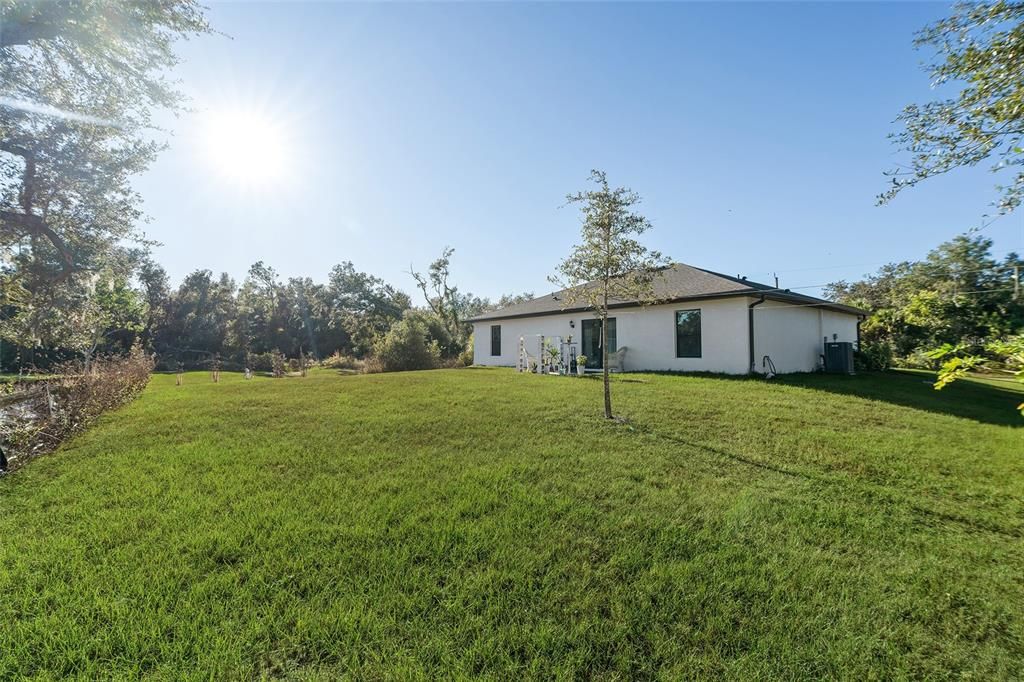 For Sale: $319,900 (3 beds, 2 baths, 1274 Square Feet)