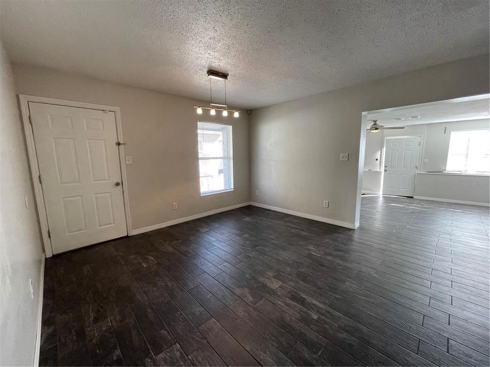 En Renta: $4,400 (4 camas, 2 baños, 1420 Pies cuadrados)