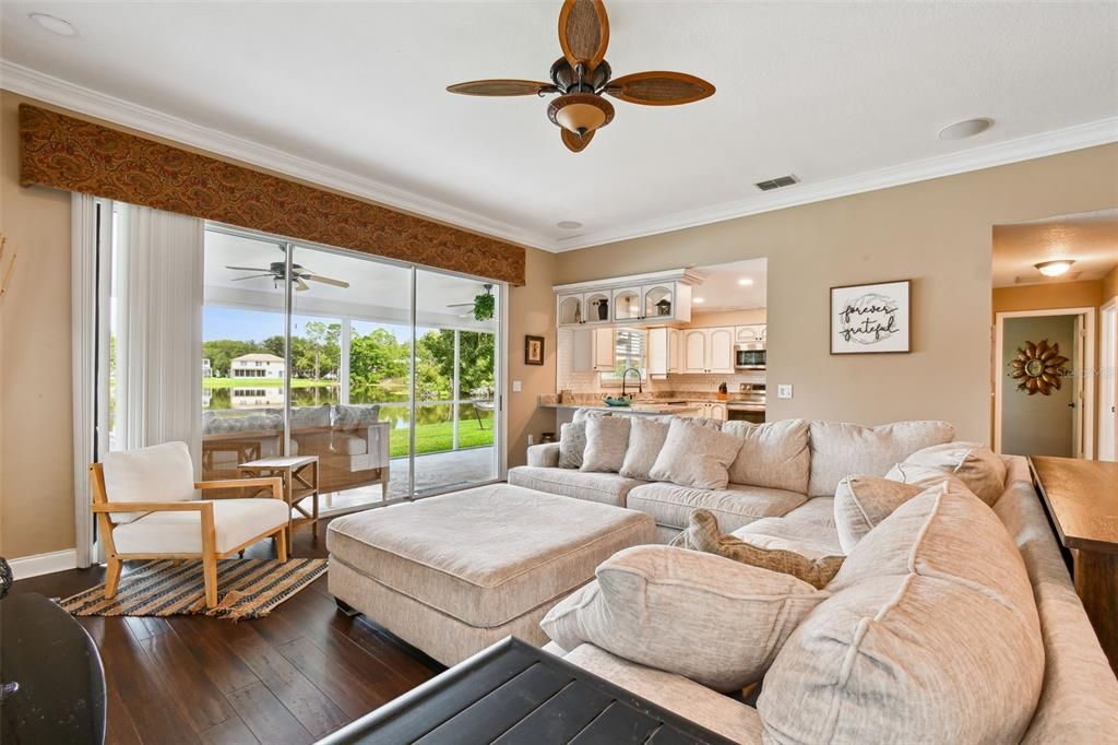 For Rent: $2,900 (3 beds, 2 baths, 1884 Square Feet)