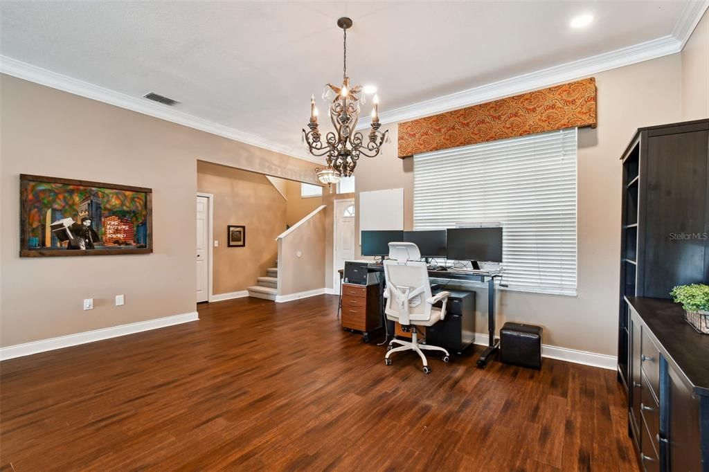 For Rent: $2,900 (3 beds, 2 baths, 1884 Square Feet)