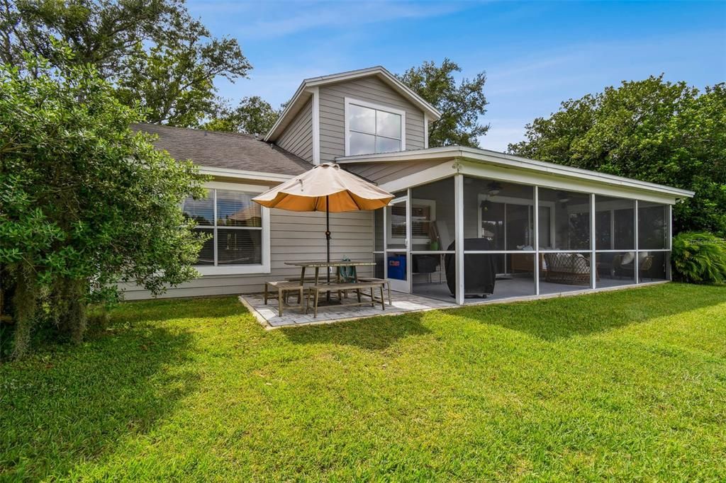 For Rent: $2,900 (3 beds, 2 baths, 1884 Square Feet)