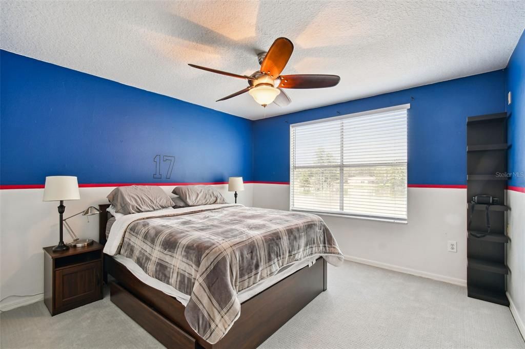 For Rent: $2,900 (3 beds, 2 baths, 1884 Square Feet)