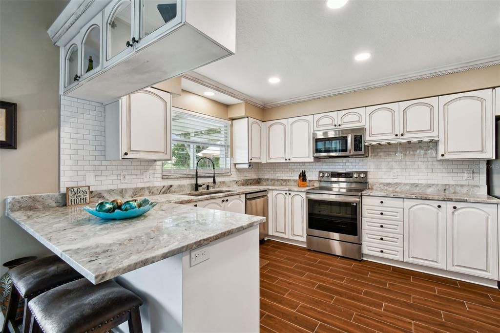 For Rent: $2,900 (3 beds, 2 baths, 1884 Square Feet)