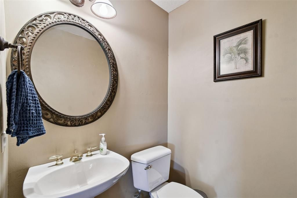 For Rent: $2,900 (3 beds, 2 baths, 1884 Square Feet)