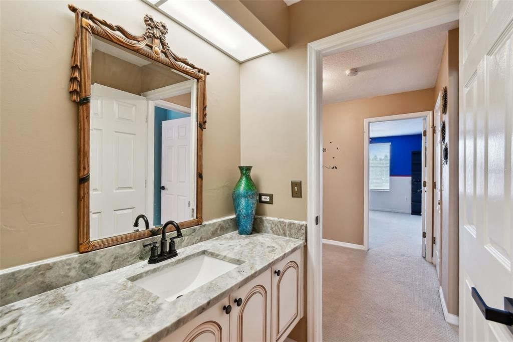 For Rent: $2,900 (3 beds, 2 baths, 1884 Square Feet)