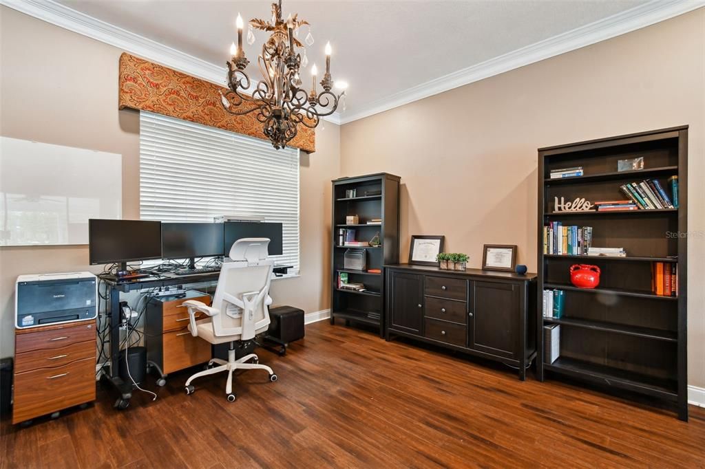 For Rent: $2,900 (3 beds, 2 baths, 1884 Square Feet)