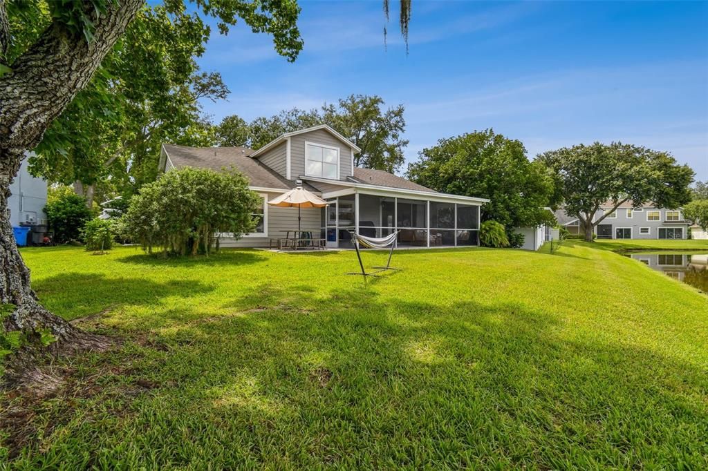 For Rent: $2,900 (3 beds, 2 baths, 1884 Square Feet)