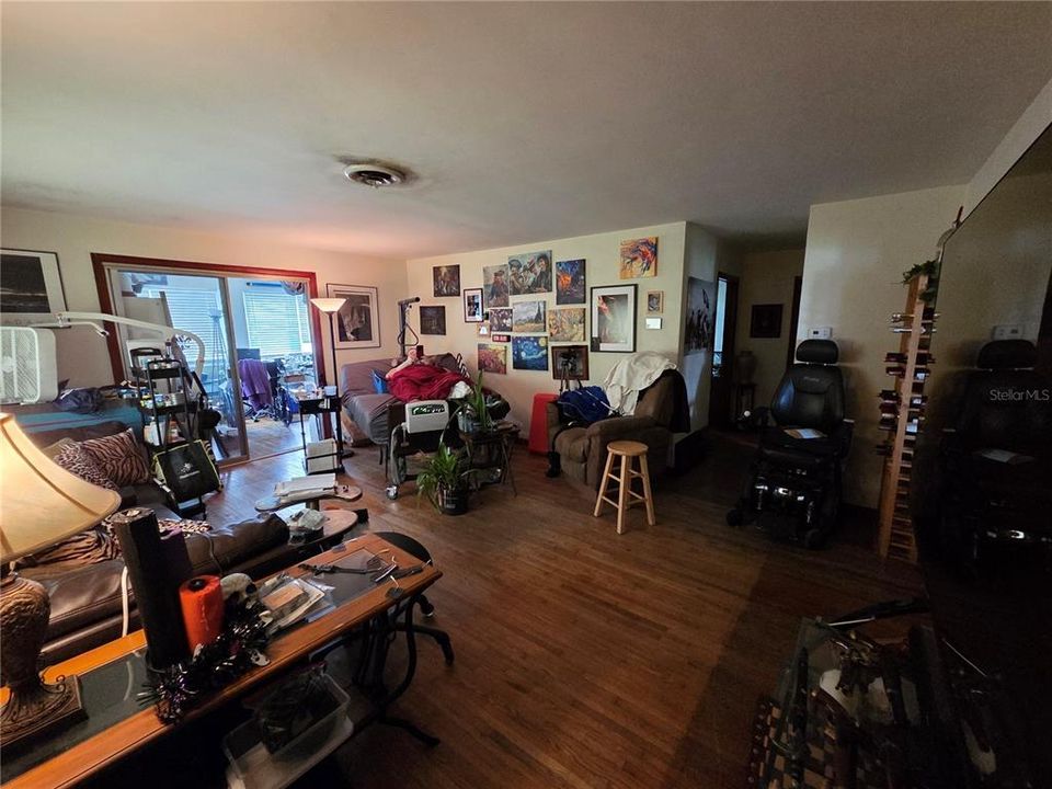 Active With Contract: $174,786 (2 beds, 2 baths, 1535 Square Feet)