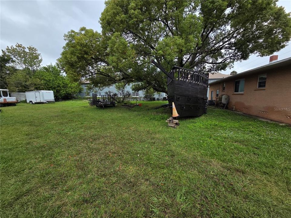 Active With Contract: $174,786 (2 beds, 2 baths, 1535 Square Feet)