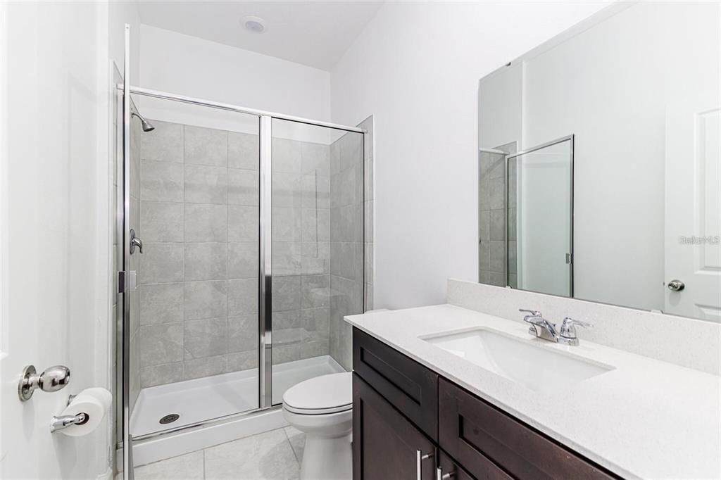 出租: $1,200 (1 贝兹, 1 浴室, 1200 平方英尺)