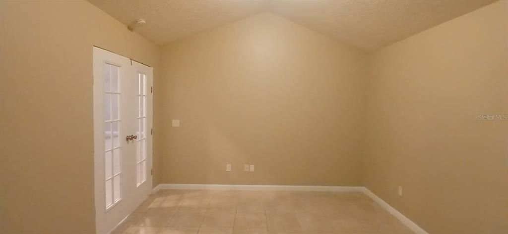 Active With Contract: $272,000 (3 beds, 2 baths, 1768 Square Feet)