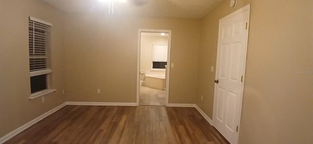 Active With Contract: $272,000 (3 beds, 2 baths, 1768 Square Feet)