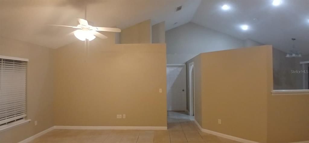 Active With Contract: $272,000 (3 beds, 2 baths, 1768 Square Feet)