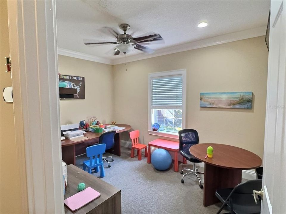 На продажу: $26,400 (0 спален, 0 ванн, 1160 Квадратных фут)