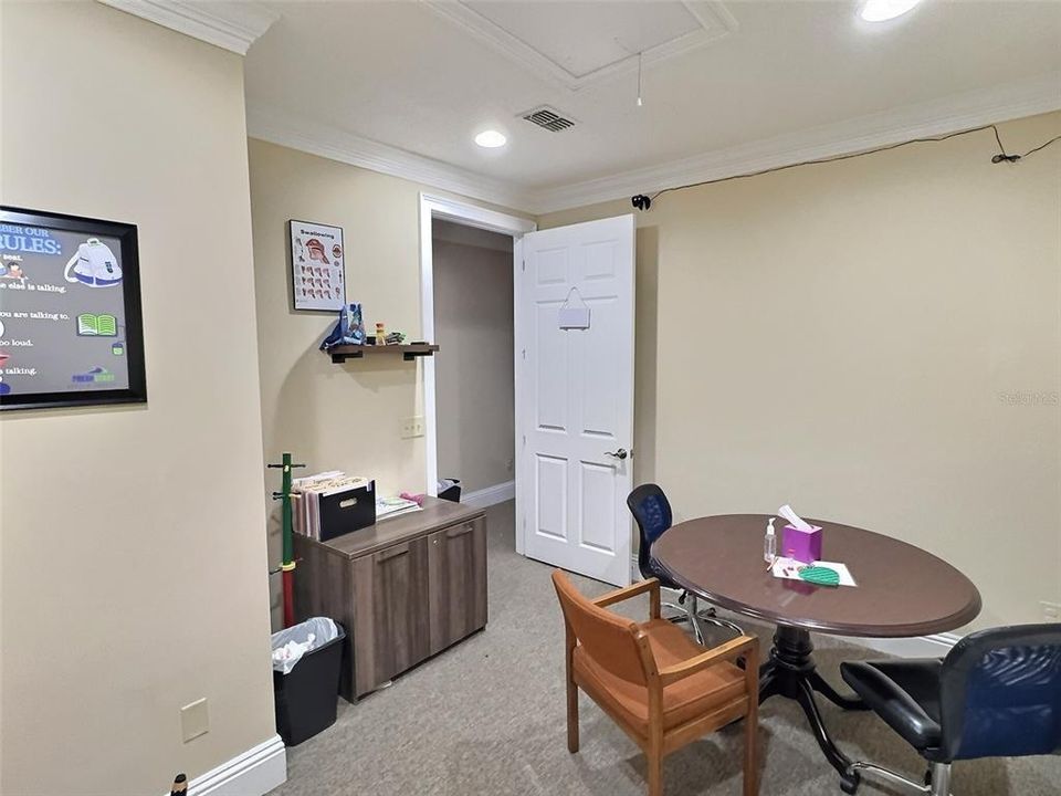 На продажу: $26,400 (0 спален, 0 ванн, 1160 Квадратных фут)