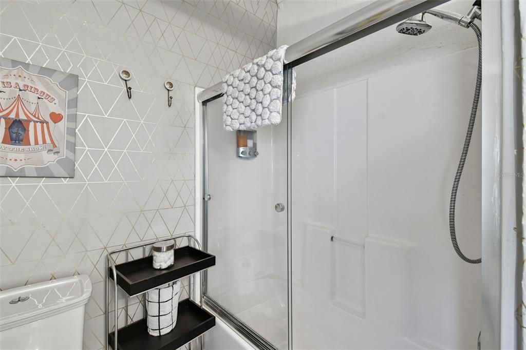 For Rent: $4,000 (3 beds, 2 baths, 1715 Square Feet)