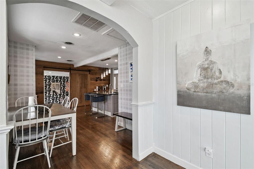 For Rent: $4,000 (3 beds, 2 baths, 1715 Square Feet)