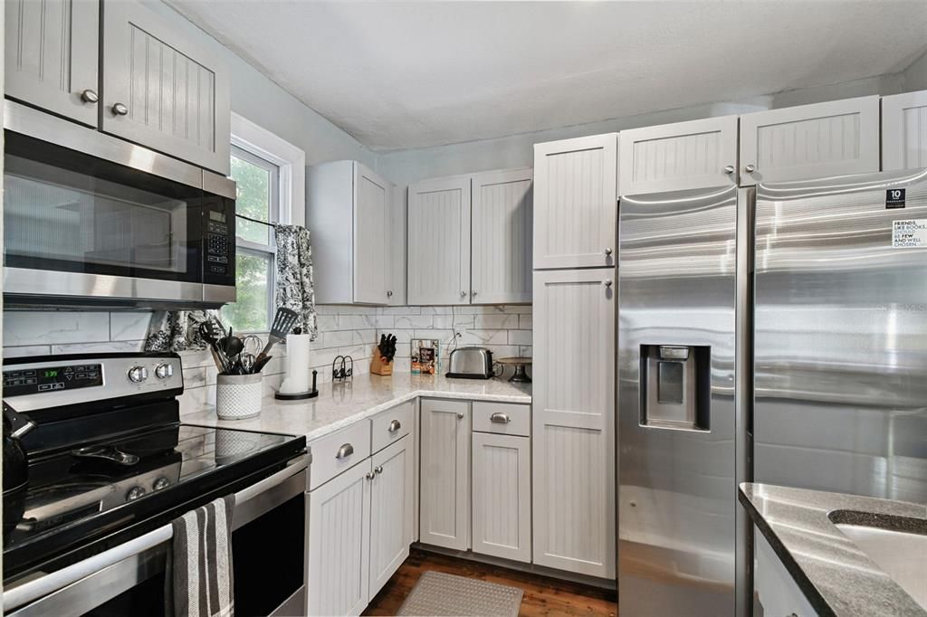 For Rent: $4,000 (3 beds, 2 baths, 1715 Square Feet)