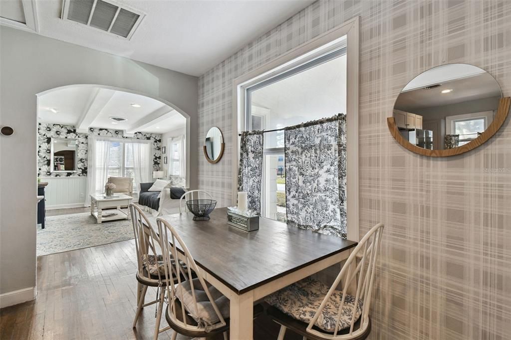 For Rent: $4,000 (3 beds, 2 baths, 1715 Square Feet)