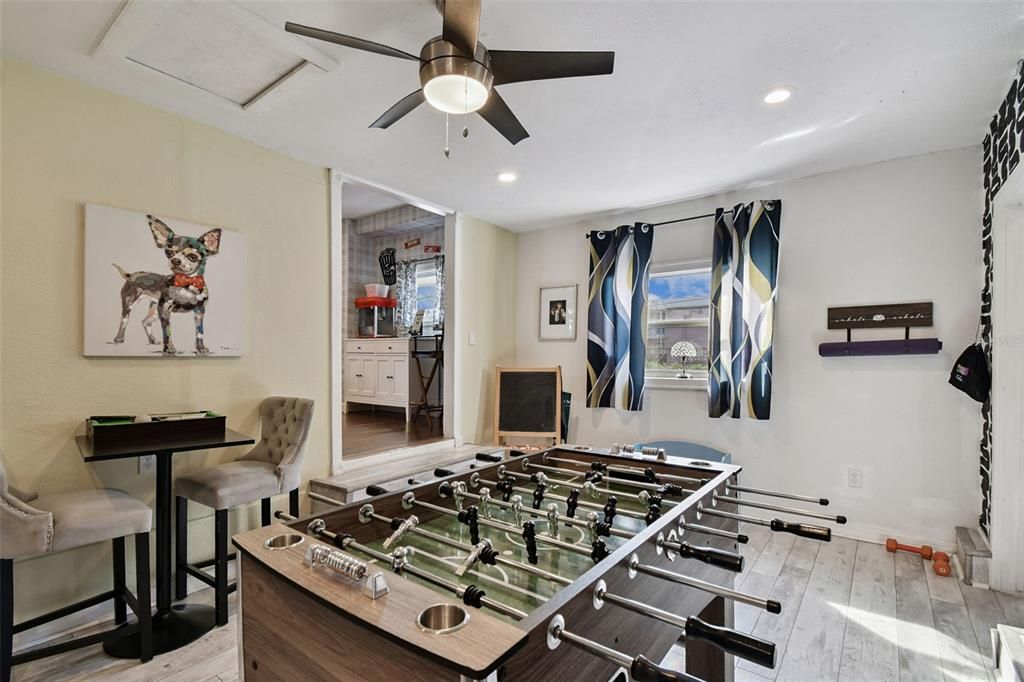 For Rent: $4,000 (3 beds, 2 baths, 1715 Square Feet)