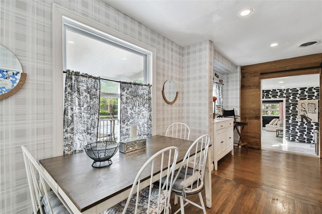 For Rent: $4,000 (3 beds, 2 baths, 1715 Square Feet)